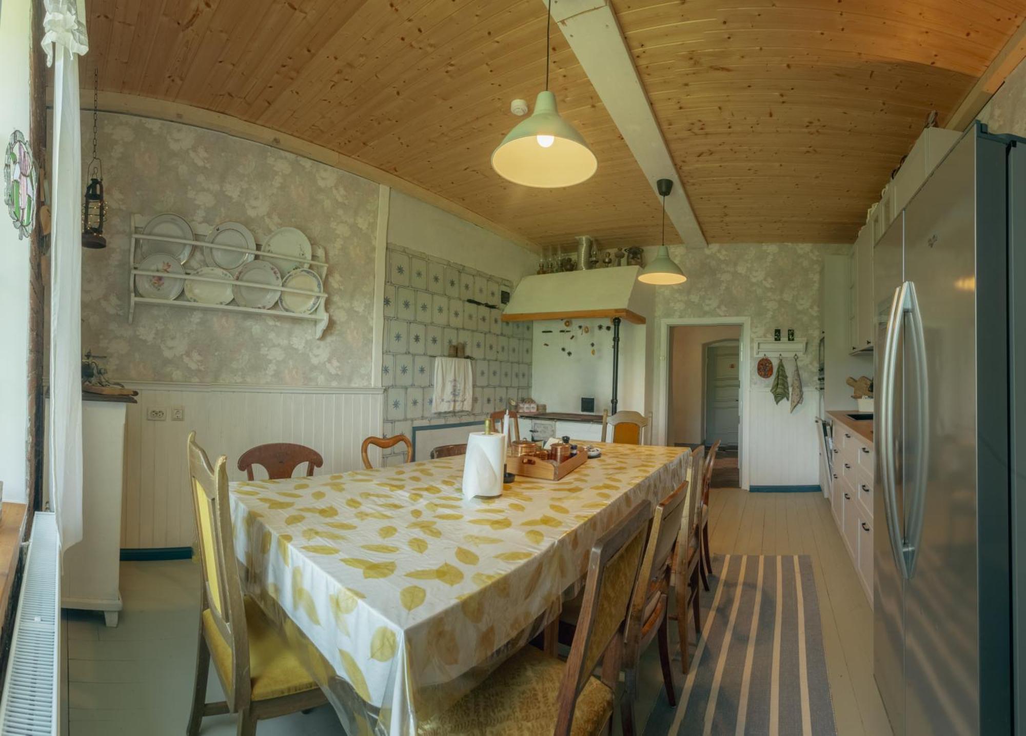Guesthouse Kadrina Mois Exterior foto